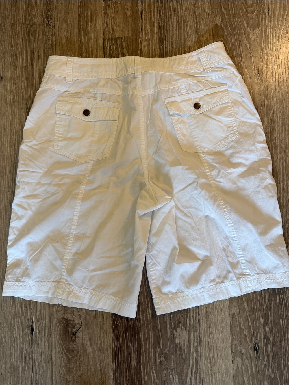Kim Rogers White Casual Bermuda Shorts Size 12 - Picture 2 of 4